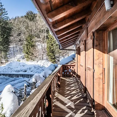 Olea - By Emerald Chalet